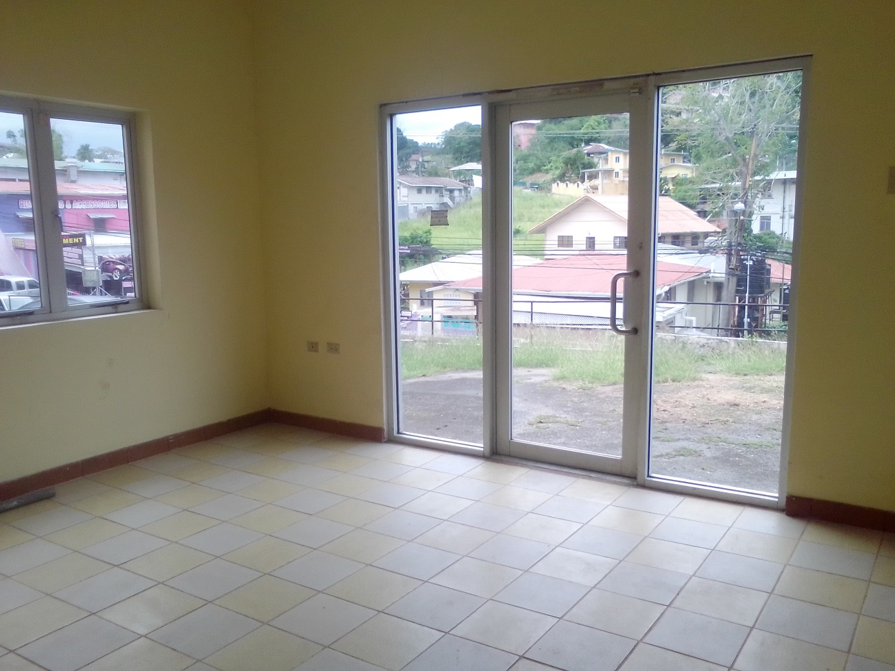 San Fernando Point-a-Pierre Road Commercial