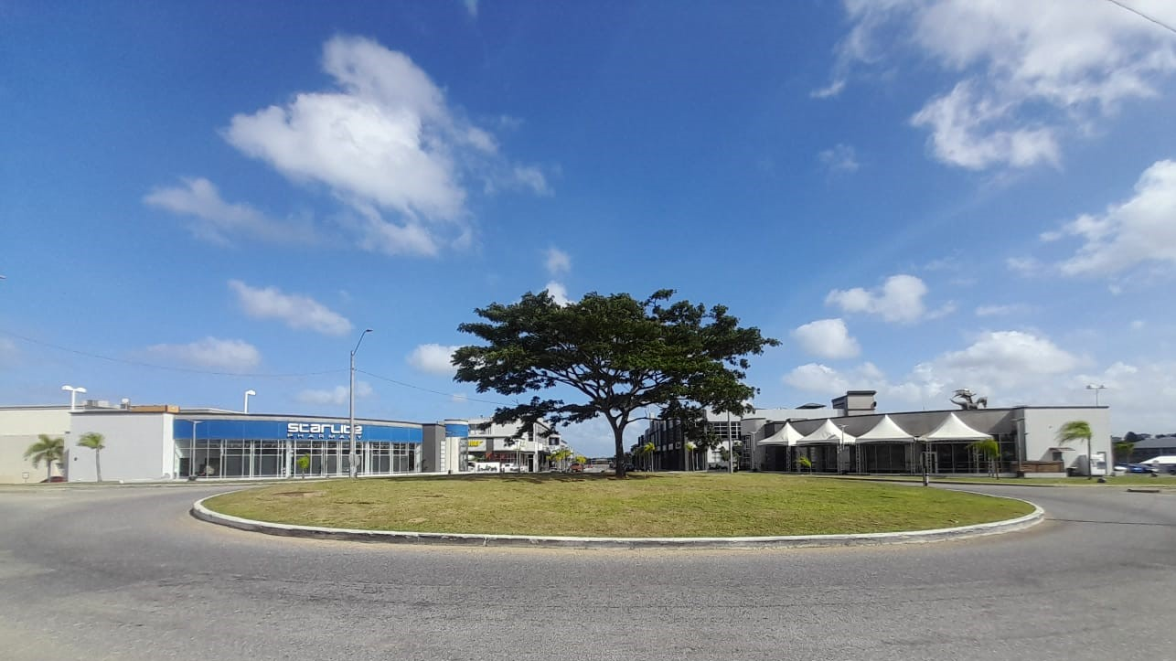San Fernando South Park Commercial Space