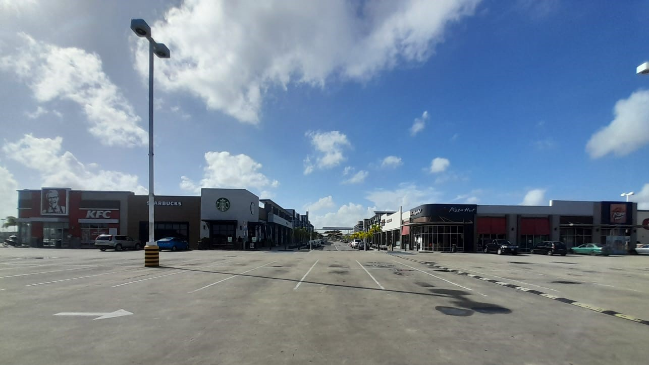 San Fernando South Park Commercial Space