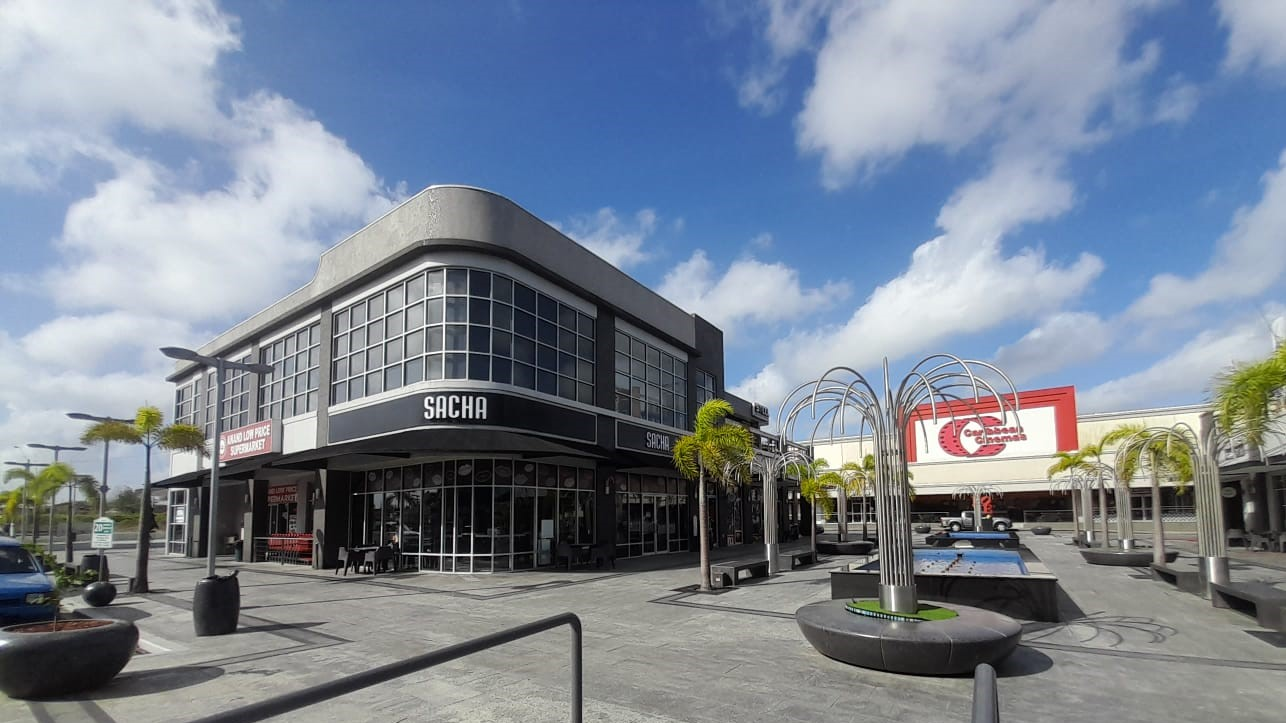 San Fernando South Park Commercial Space