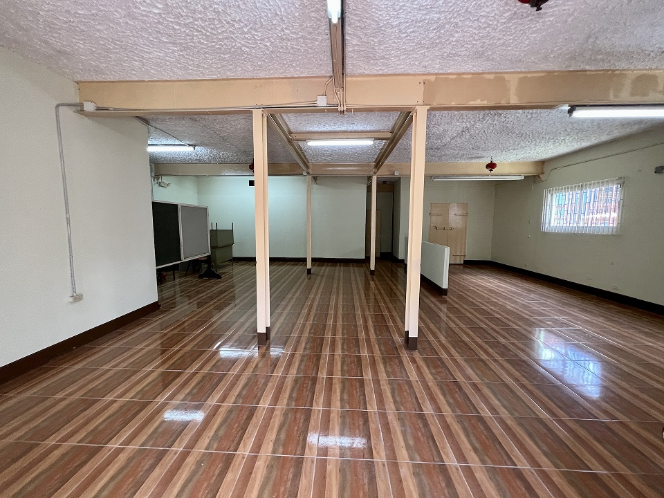 San Fernando Independence Avenue Commercial