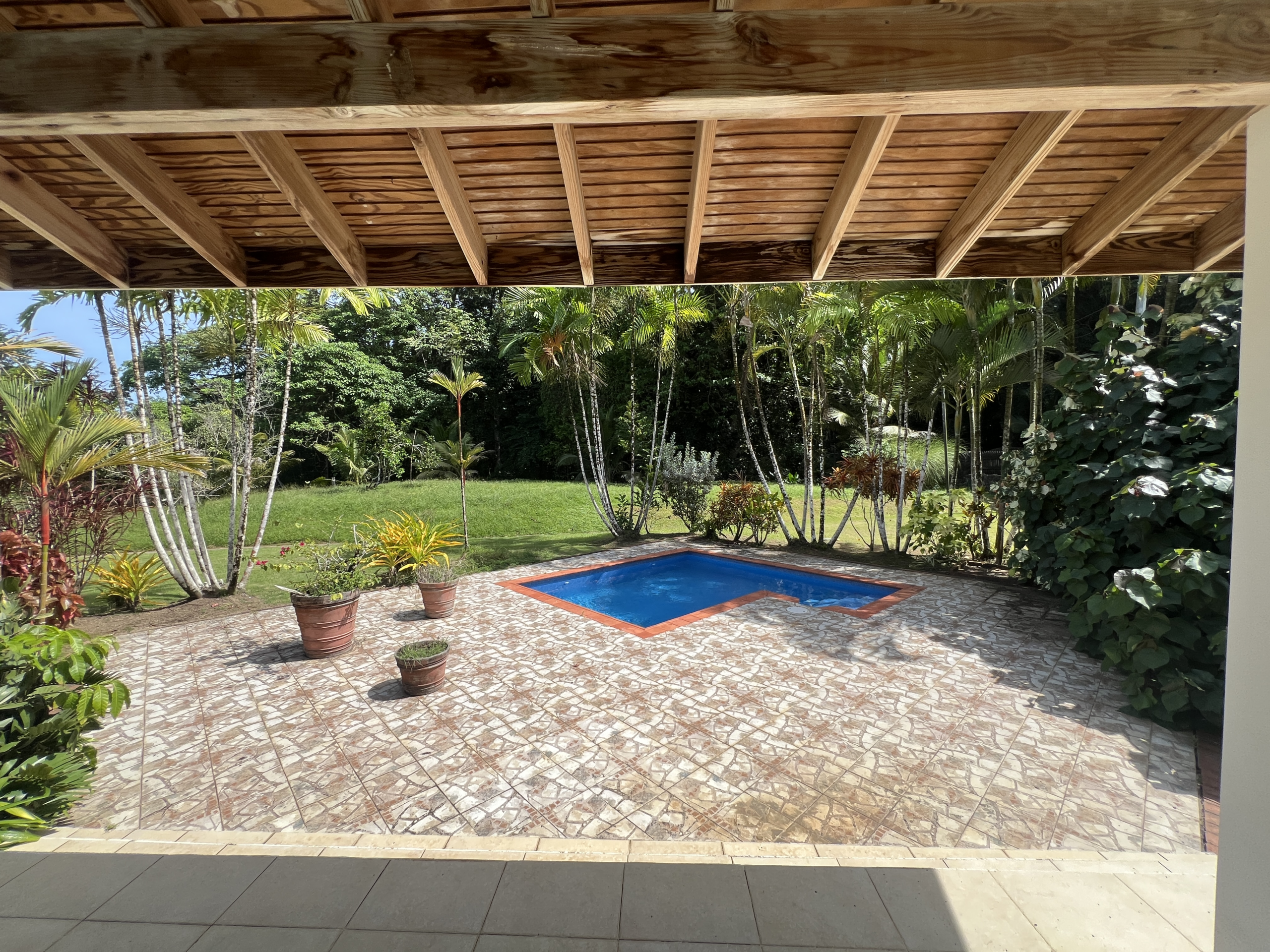 Blanchisseuse Coastal Townhouse