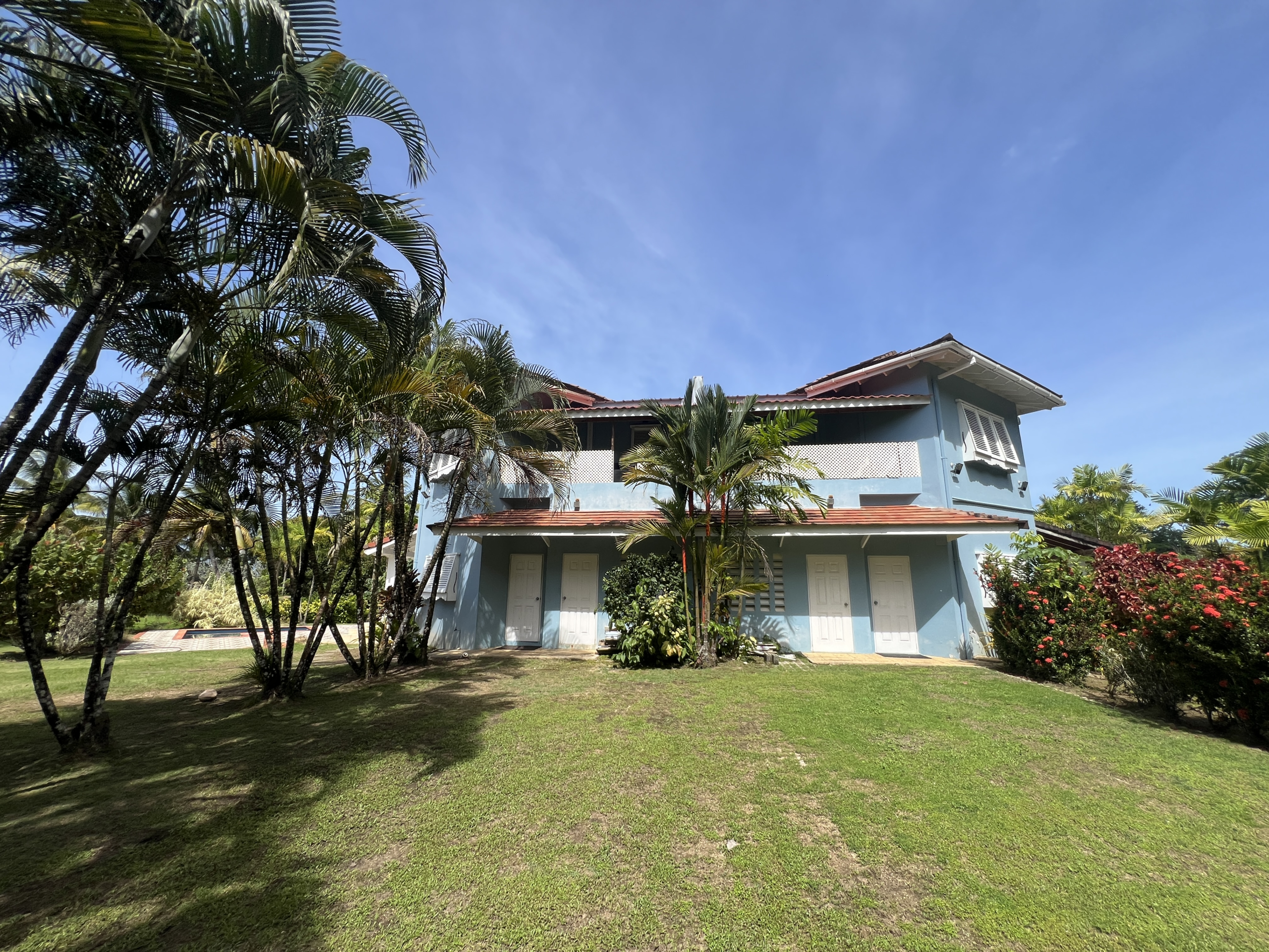 Blanchisseuse Coastal Townhouse