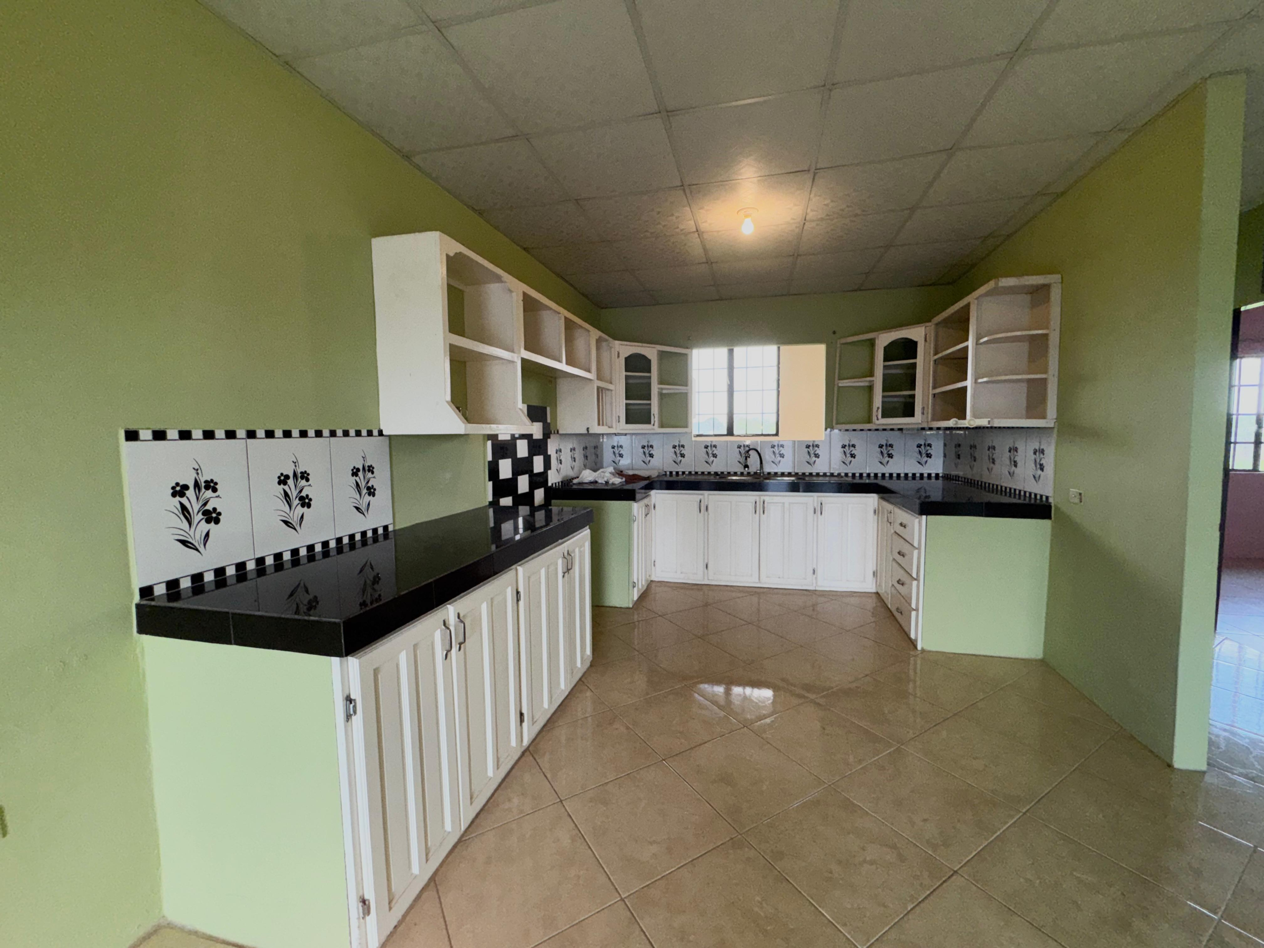 Chaguanas, Joyce Road, Mountain View Park, Lt 42y – Top Floor Unit Ktichen Chaguanas Apartments