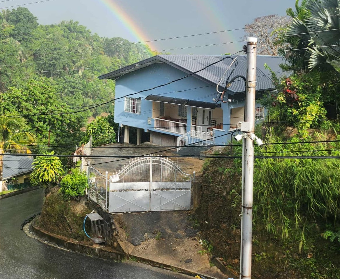 Paramin Apartment