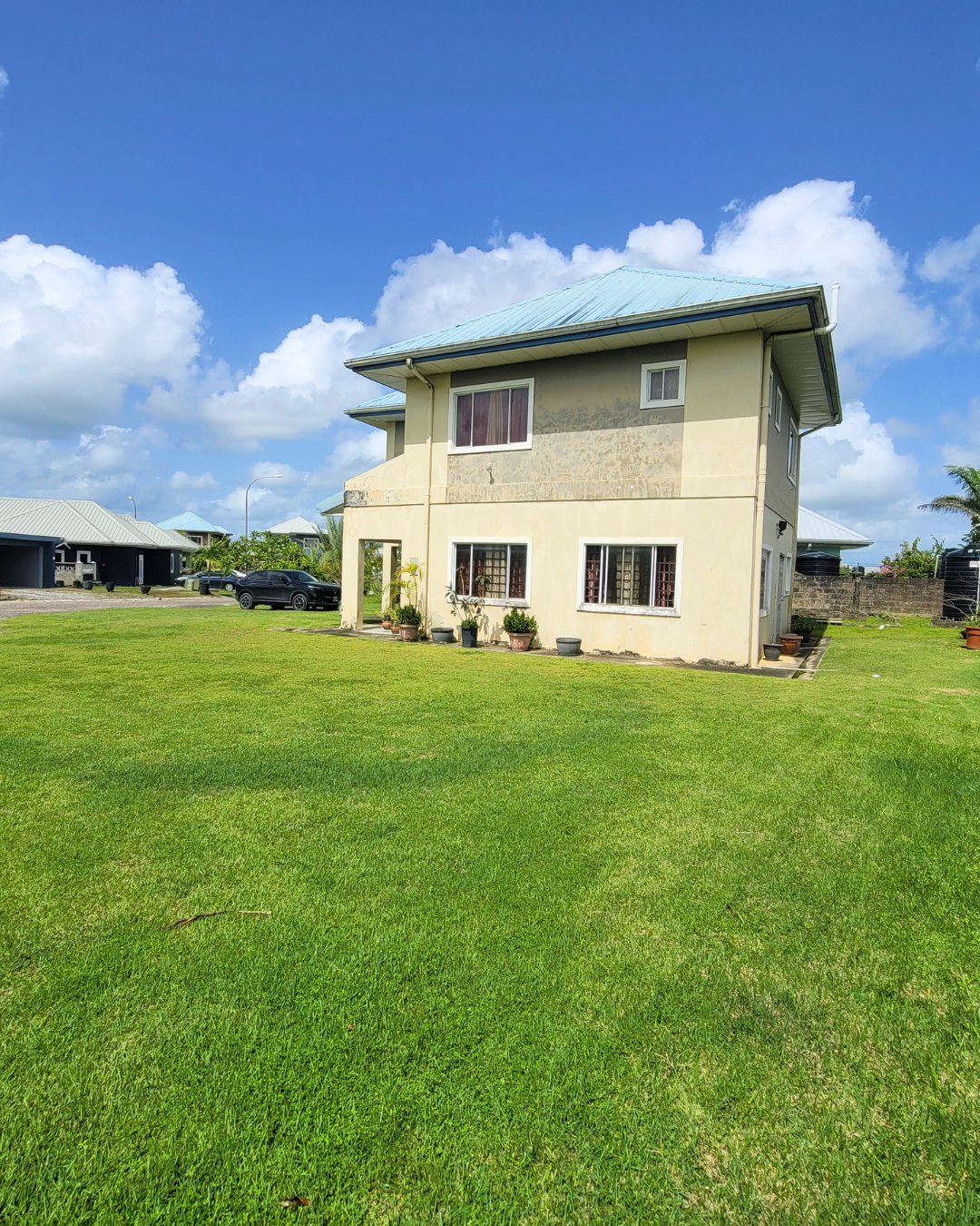 ARIMA HOUSE