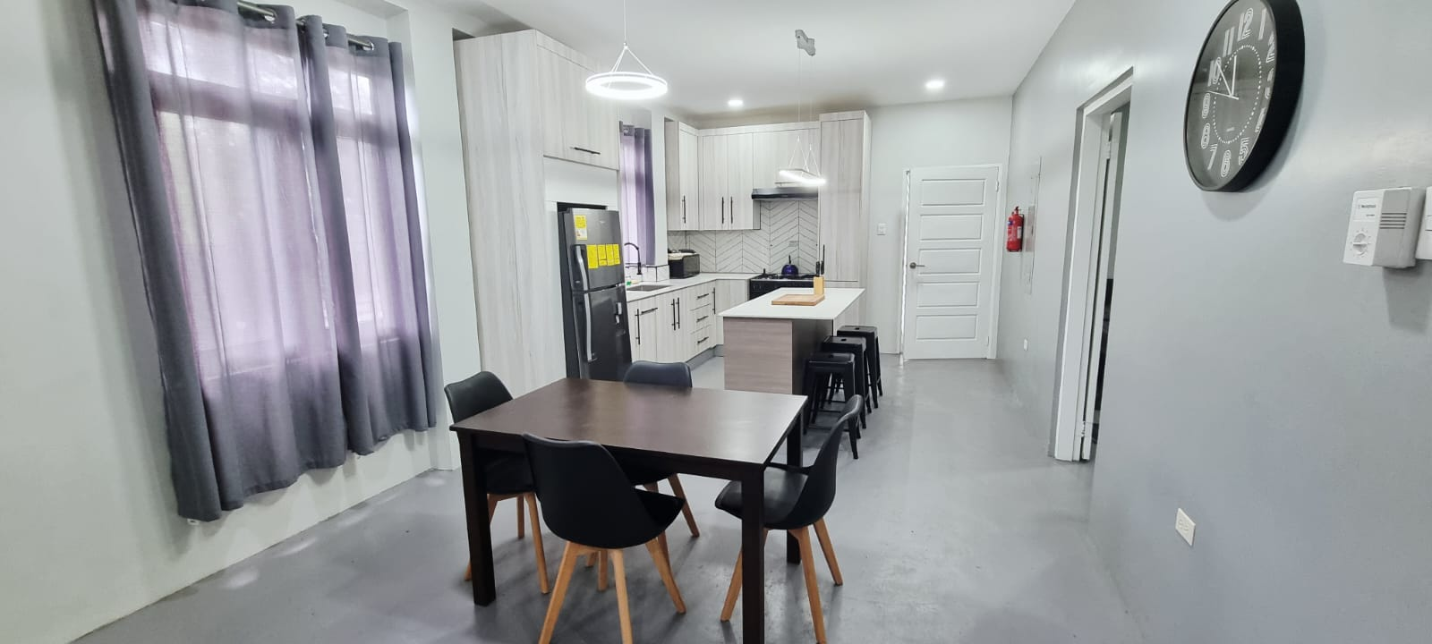 Santa Cruz Apartment