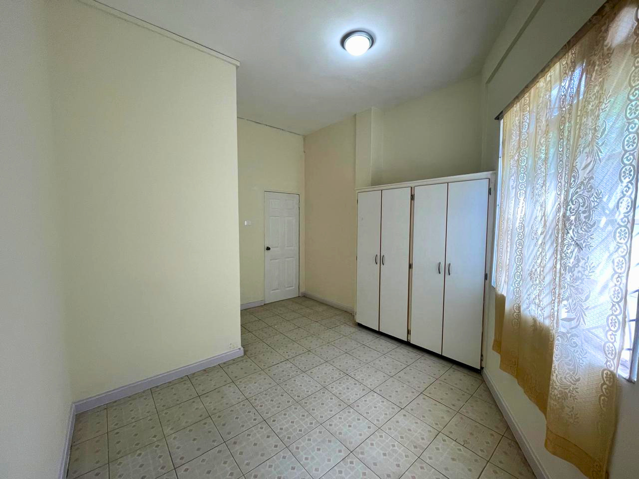 PETIT VALLEY APARTMENT