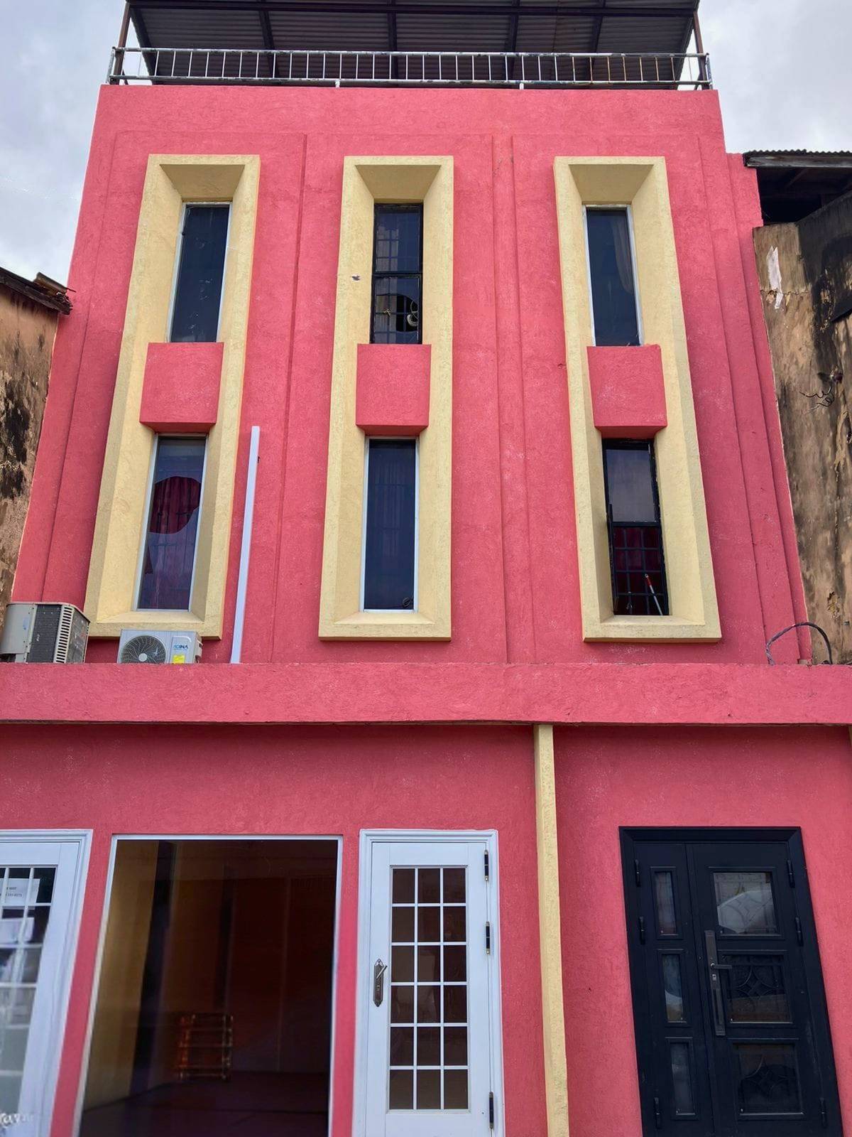 PORT-OF-SPAIN COMMERCIAL BUILDING DUKE STREET