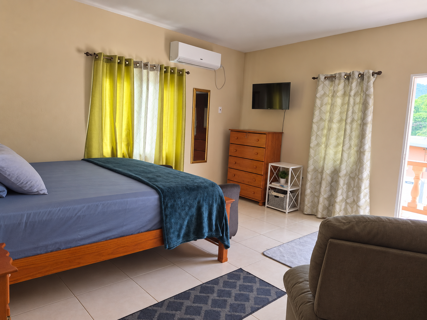 Santa Cruz Townhouse