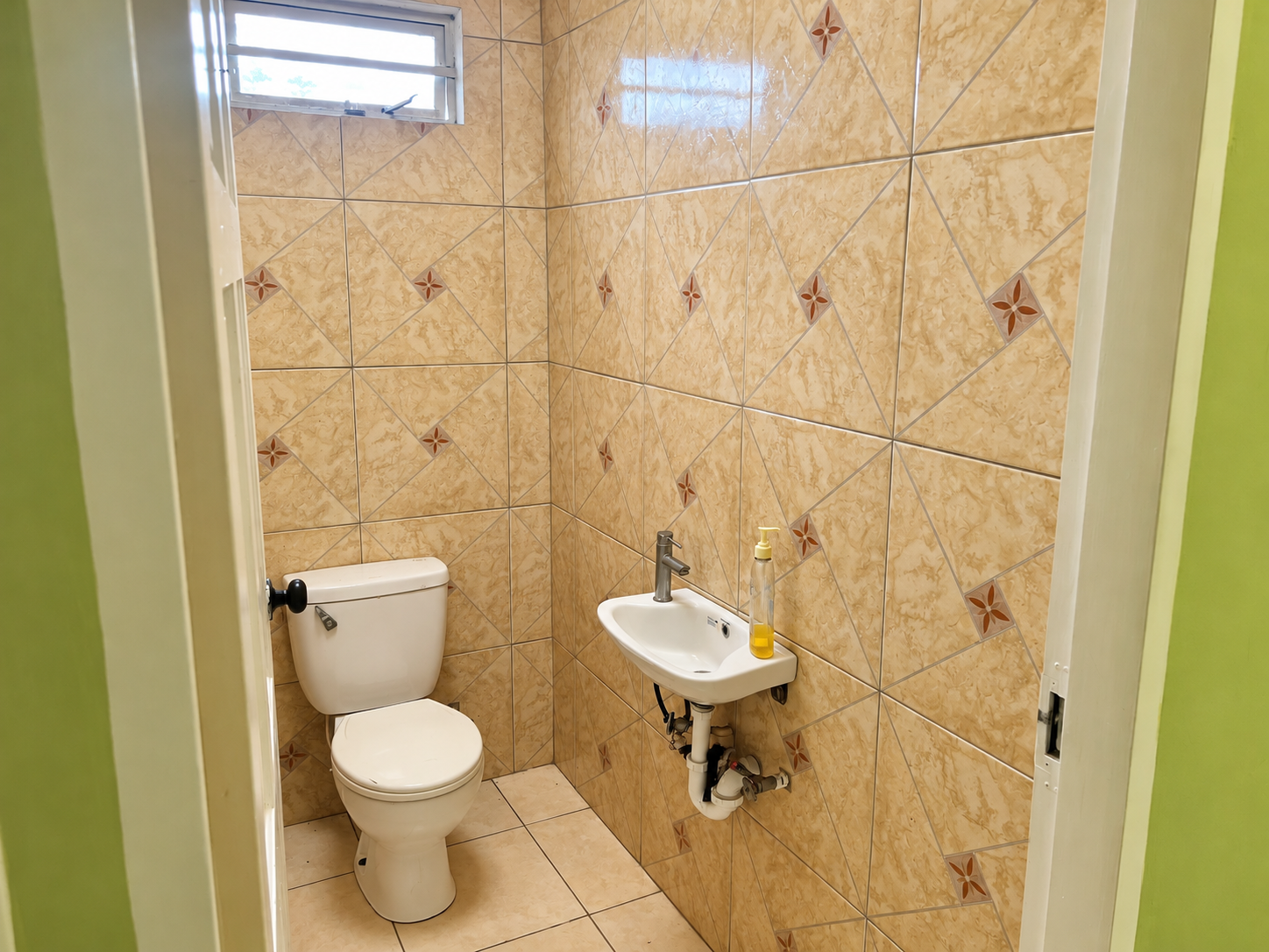 Barataria Commercial Space