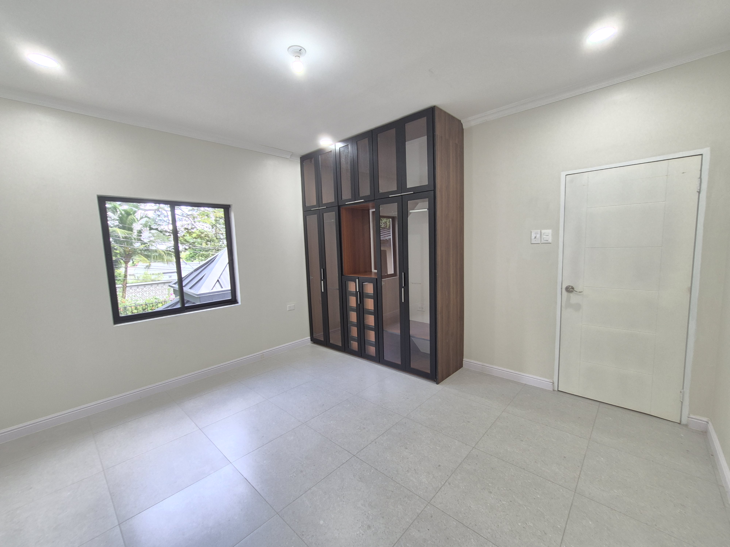 TOWNHOUSE FOR SALE